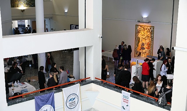 DEÜ Sağlık’26 Kariyer Zirvesi Başladı