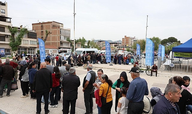 Binlerce Fide Kuşadası ve İncirliova İlçelerinde Vatandaşlarla Buluştu