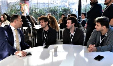 Üniversite öğrencileri için şeffaf ve güvenli burs dayanışması başlıyor