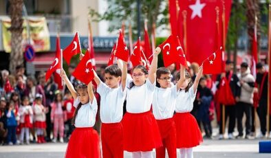 Narlıdere’de 23 Nisan Coşkusu Doyasıya Yaşandı