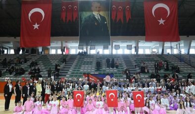 İnegöl’de 23 Nisan Ulusal Egemenlik Ve Çocuk Bayramı Coşkuyla Kutlandı