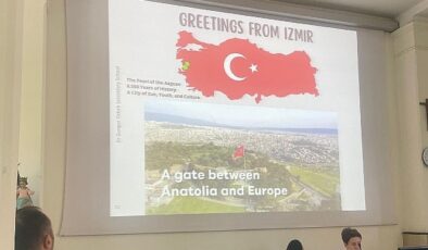 23 Nisan Coşkusu Avrupa’ya Taştı: İzmirli Öğrencilerden Anlamlı Kutlama